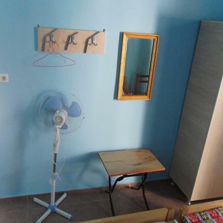 Guest House Nika Kobuleti Esterno foto