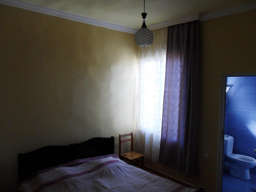 Guest House Nika Kobuleti Esterno foto
