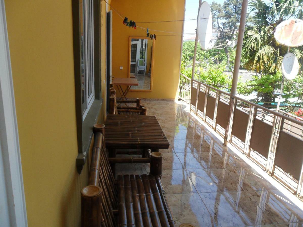 Guest House Nika Kobuleti Esterno foto