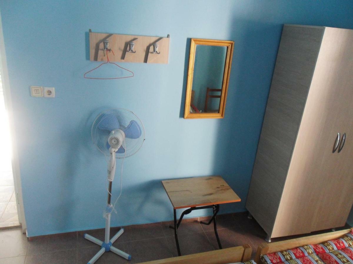 Guest House Nika Kobuleti Esterno foto